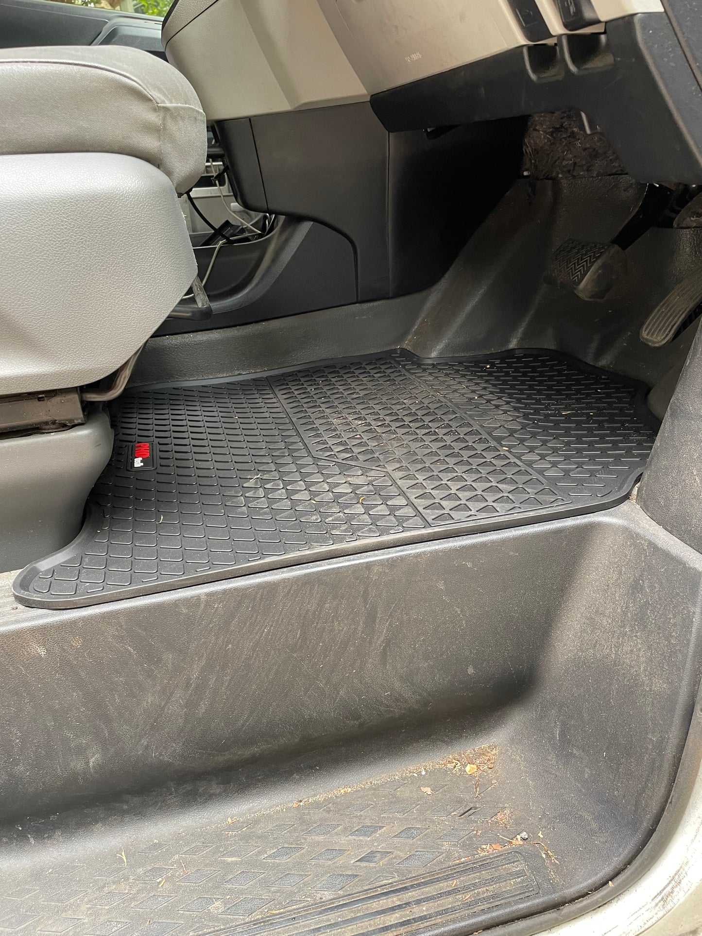 Fit Toyota Hiace Van 2019 + Front Set Only Tailor Made All Weather Rubber Floor Mats