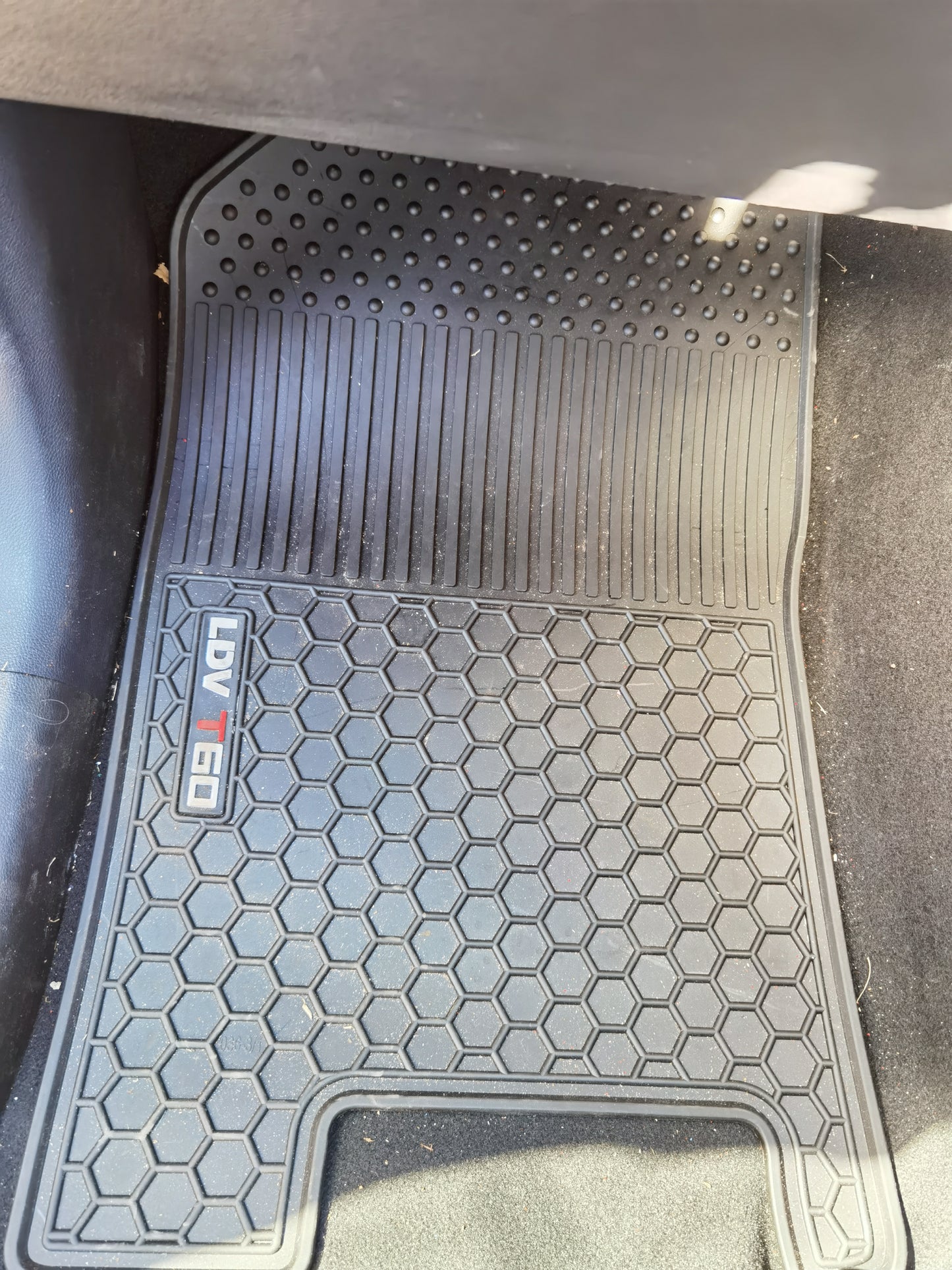 Premium Quality All Weather Rubber Floor Mats fit LDV T60 LUXE PRO Trailrider