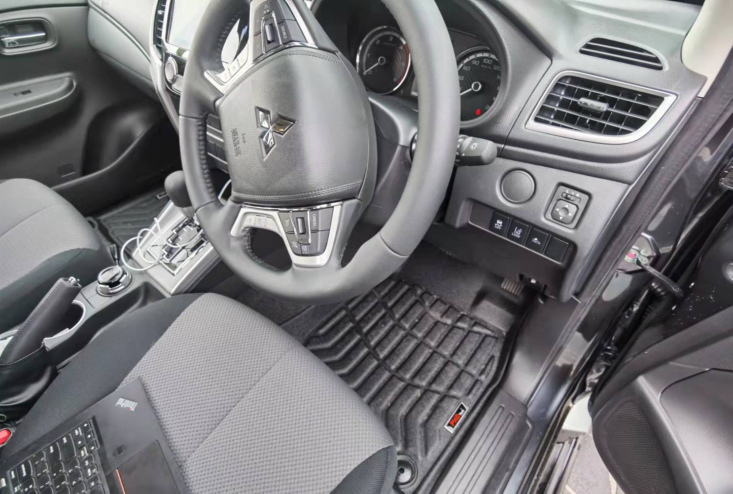 3D MOULDED CAR FLOOR MATS Mitsubishi Triton Club Cab MQ/MR 2015-2023